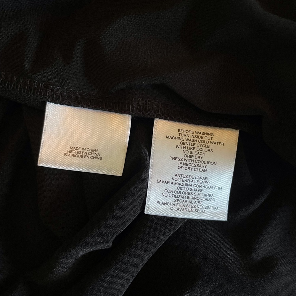New Anne Klein Black V-Neck Blouse with Gold Button Placket and Sleeve Accent - Picture 3 of 4